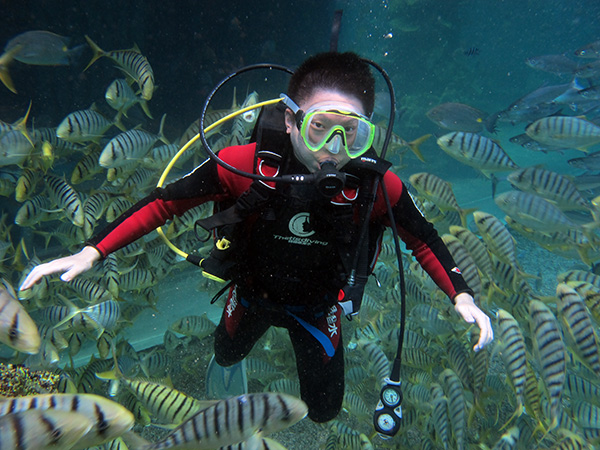 什么叫水肺潛水？