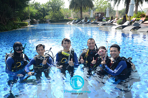 12/12正式上線！PADI 最新課程【休閑潛水員Resort Diver】 丨 一天拿證，潛遍全球