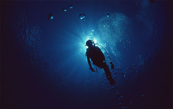 什么是潛水?。? title=